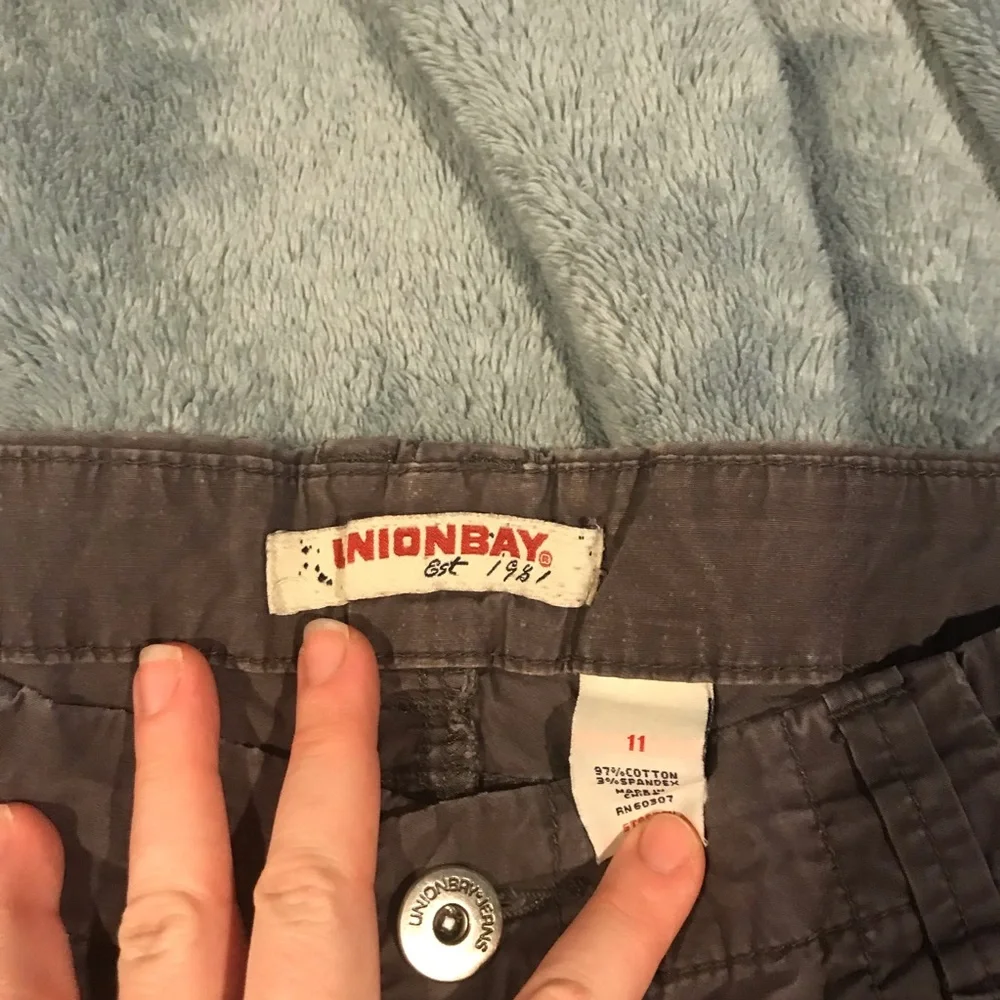Capris - Picture 2 of 3